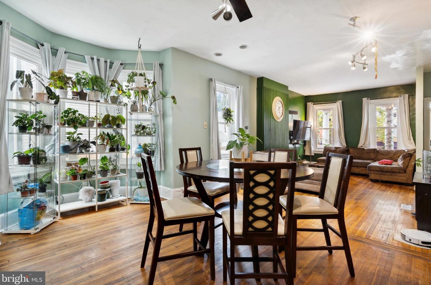 220 Fisher Ave, Philadelphia PA 19141-4016 exterior