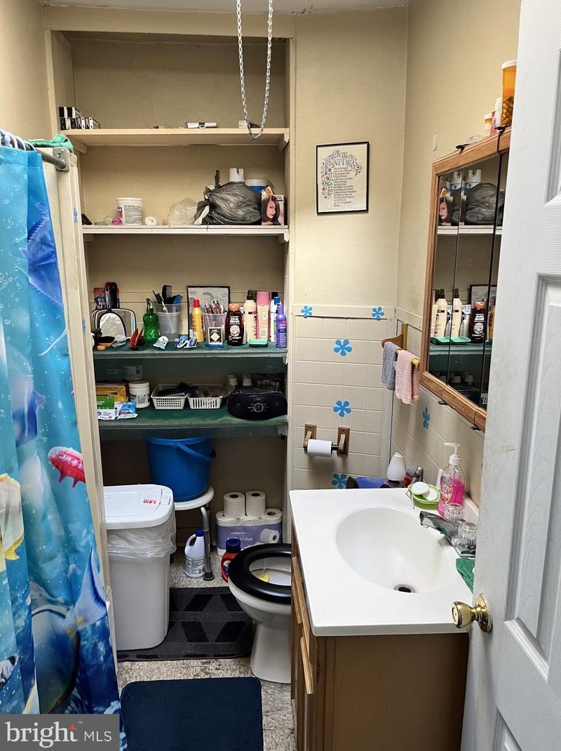 847 47 St, Philadelphia PA 19143-4402 exterior