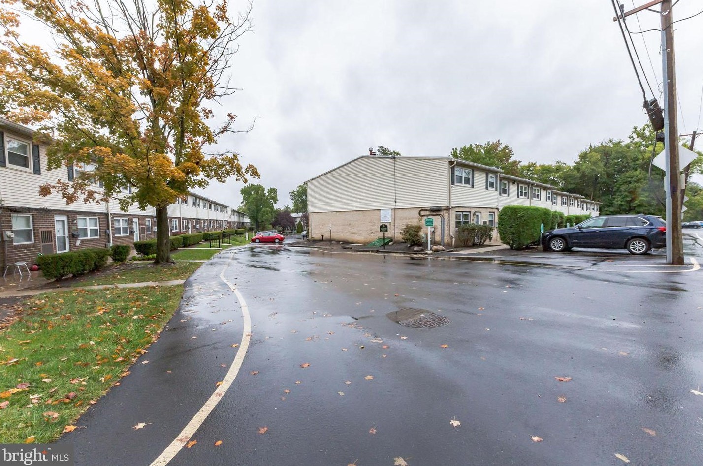 611 Edison Ave, Philadelphia PA  19116-1262 exterior