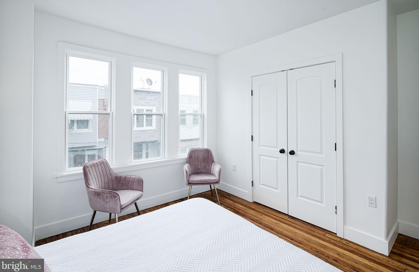 1424 Marston St, Philadelphia PA  19146-3733 exterior
