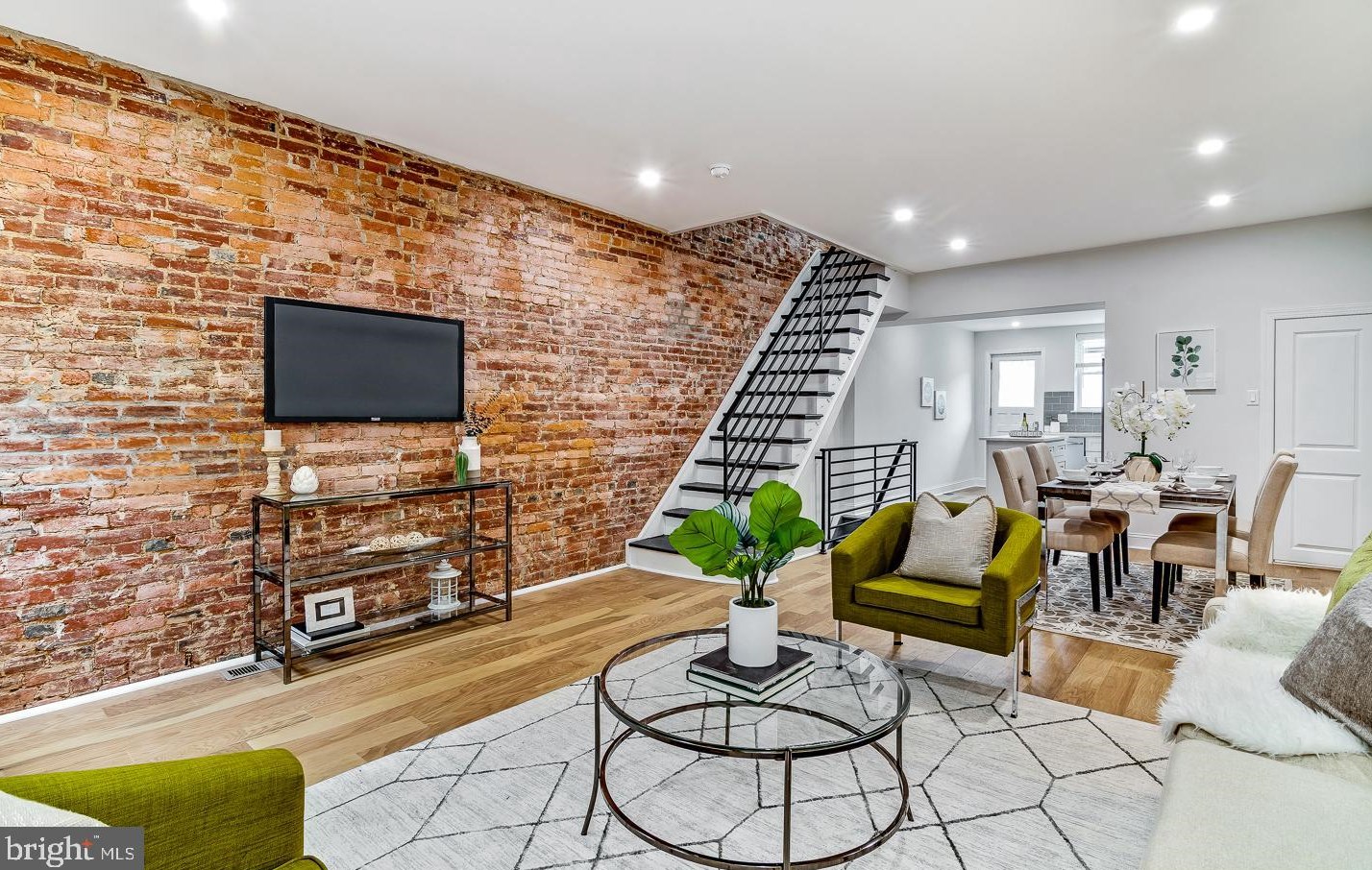 1129 Annin St, Philadelphia PA  19147-4603 exterior