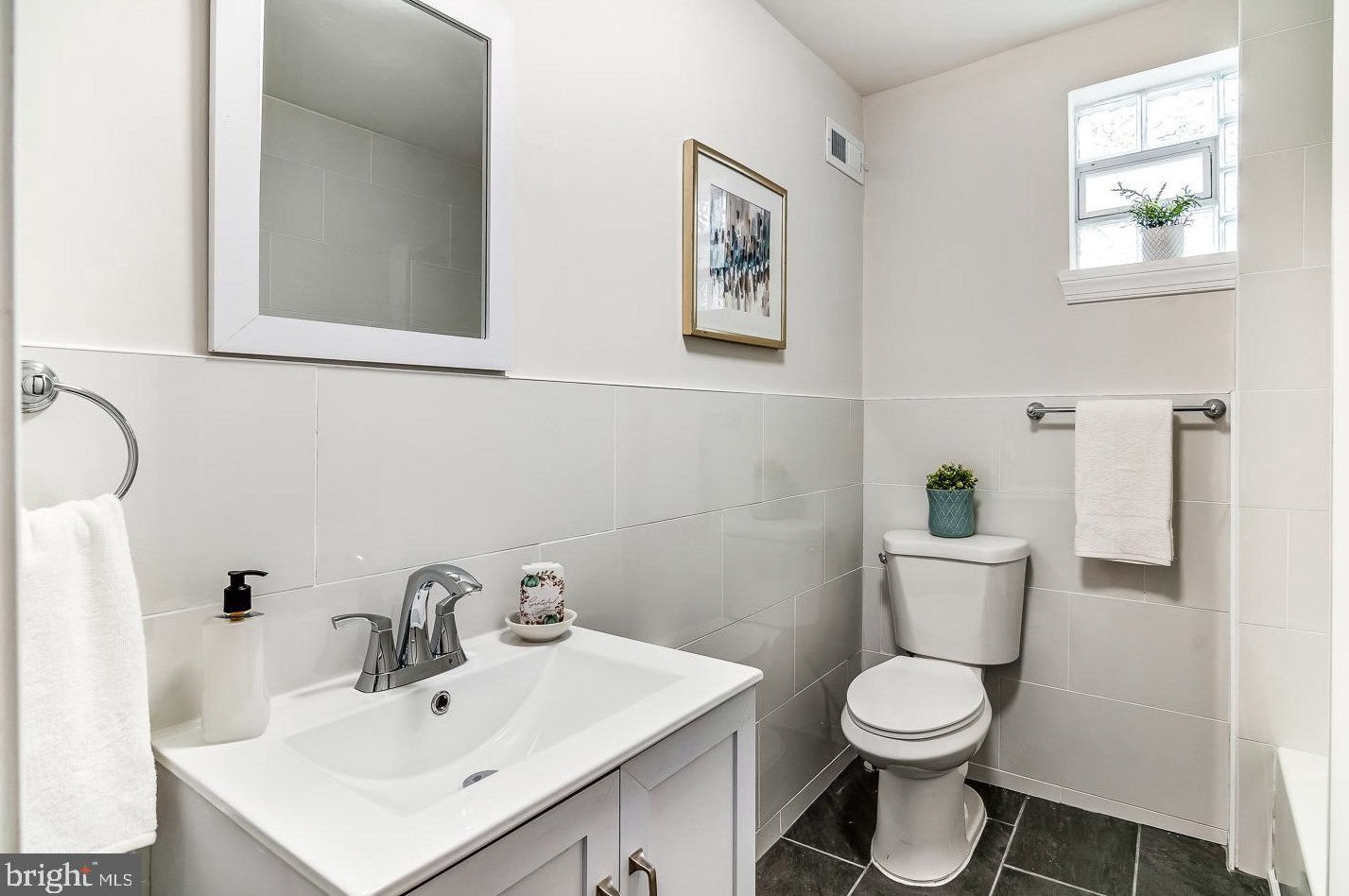 1129 Annin St, Philadelphia PA  19147-4603 exterior