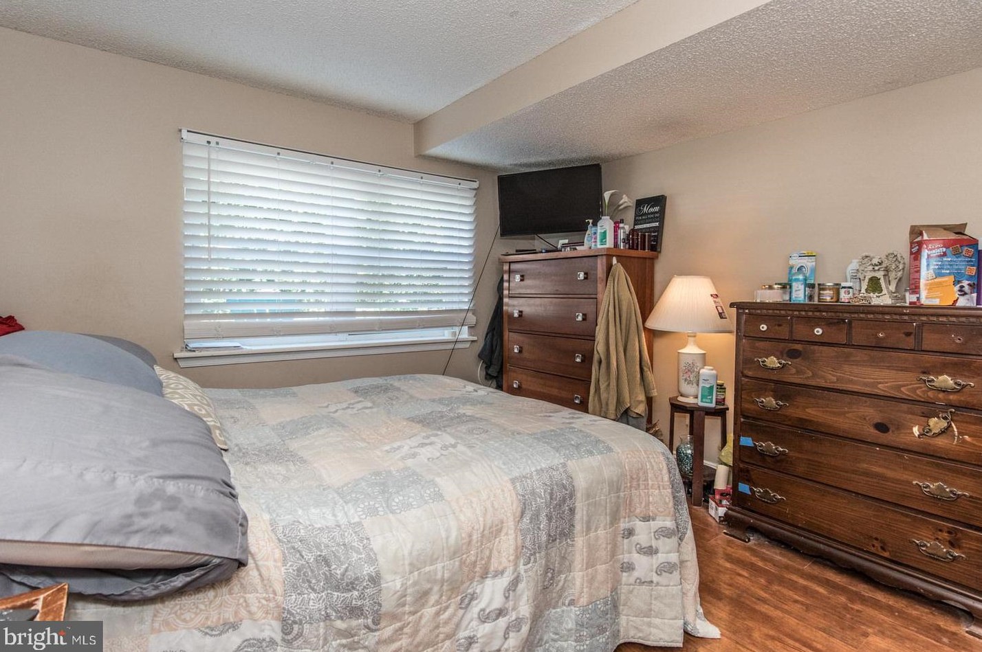 15114 Kallaste Dr, Philadelphia PA 19116-1407 exterior