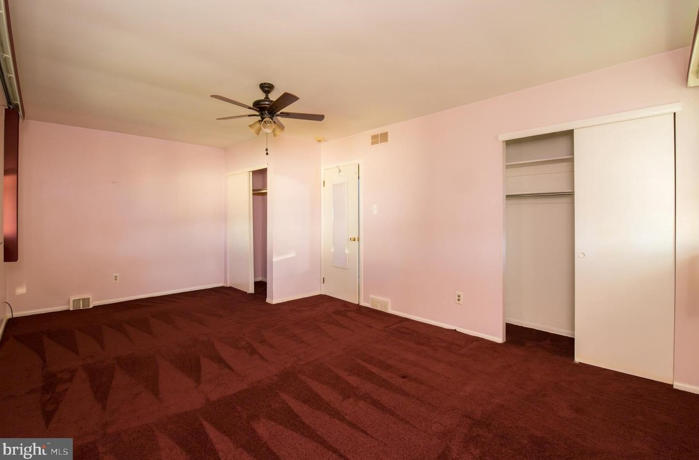 3301 Elliston Cir, Philadelphia PA 19114-1205 exterior