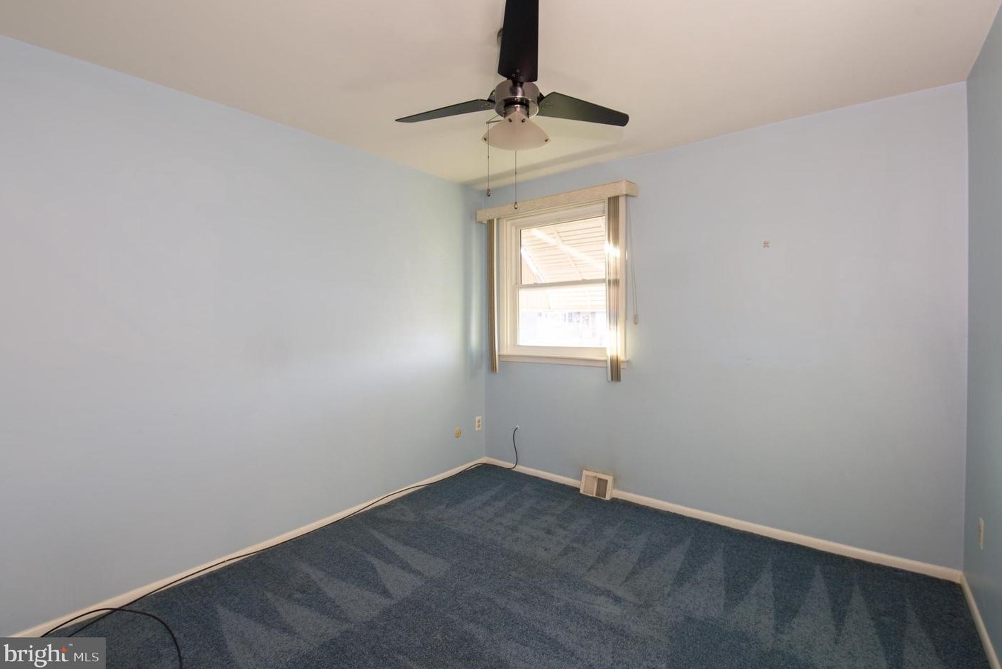 3301 Elliston Cir, Philadelphia PA 19114-1205 exterior