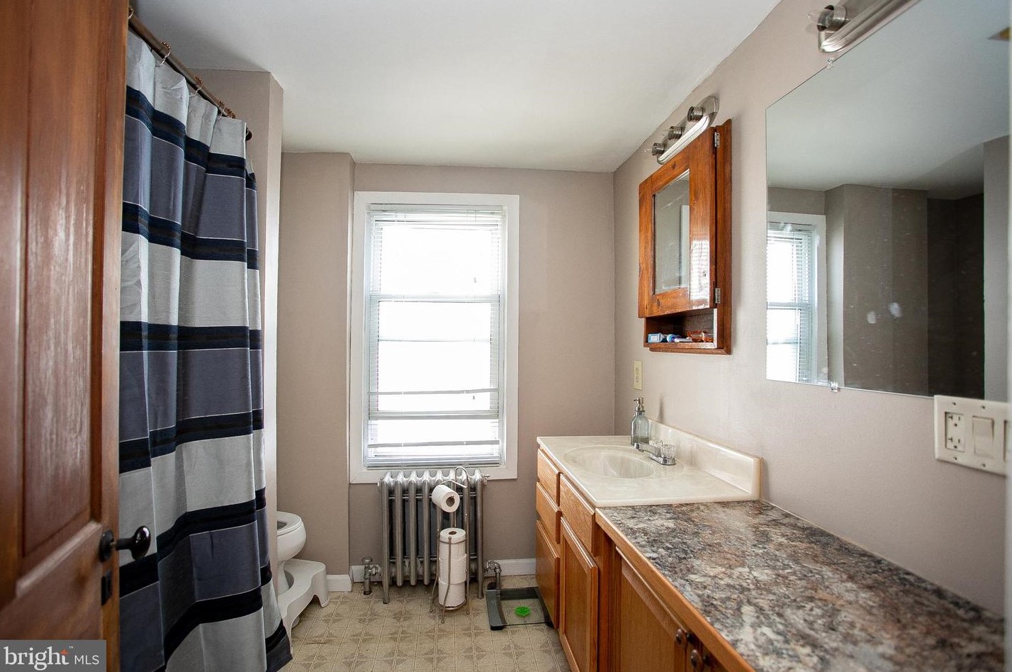 343 Delmar St, Philadelphia PA 19128-4501 exterior