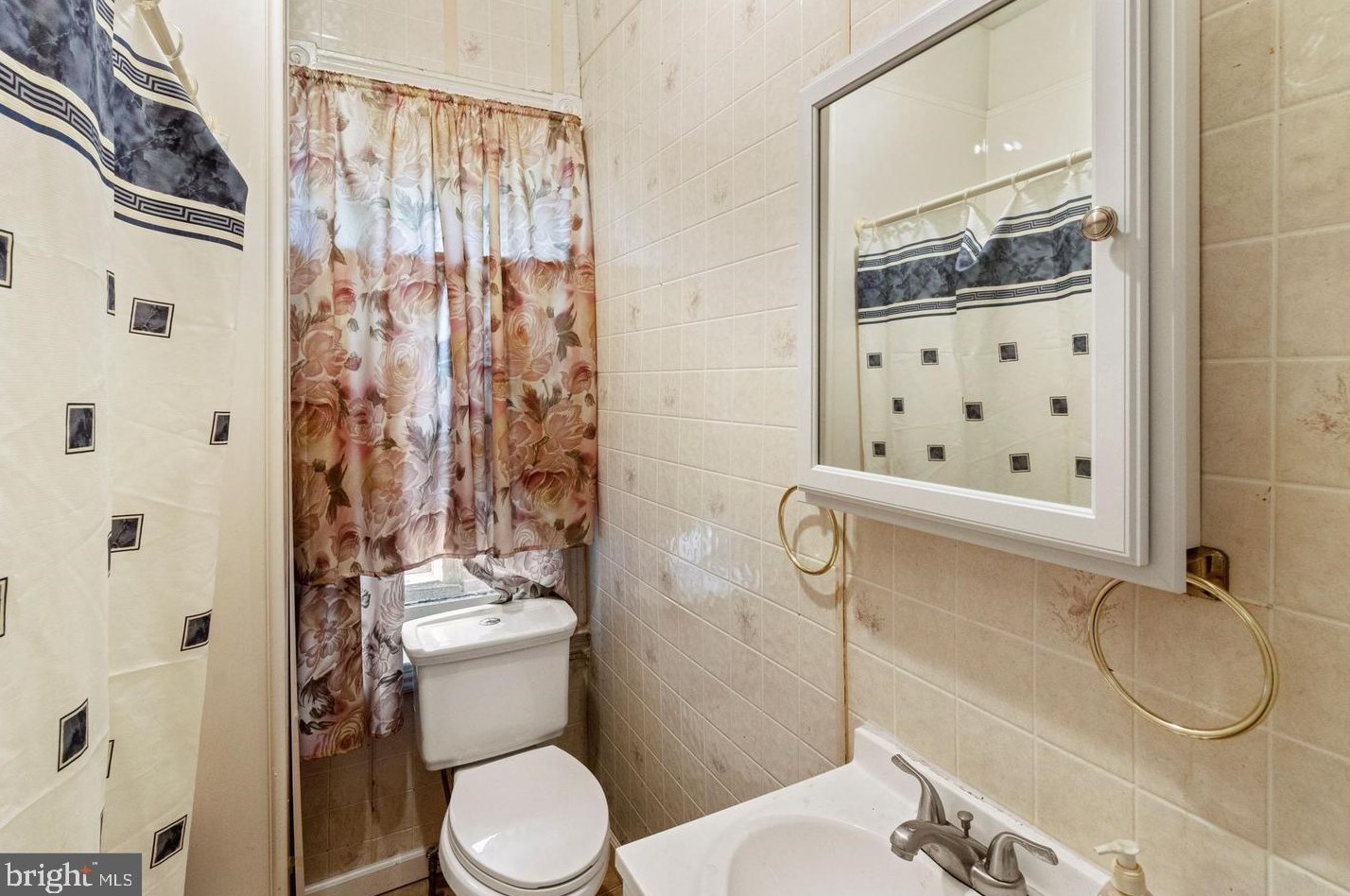 5514 Jane St, Philadelphia PA  19138-1825 exterior