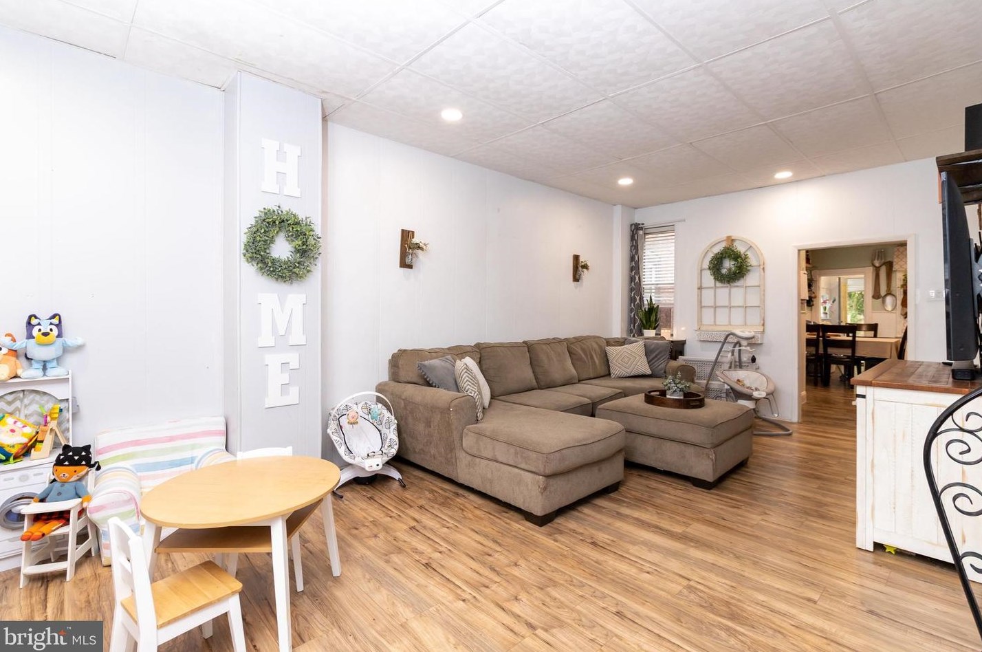 4516 Howell St, Philadelphia PA 19149-3413 exterior