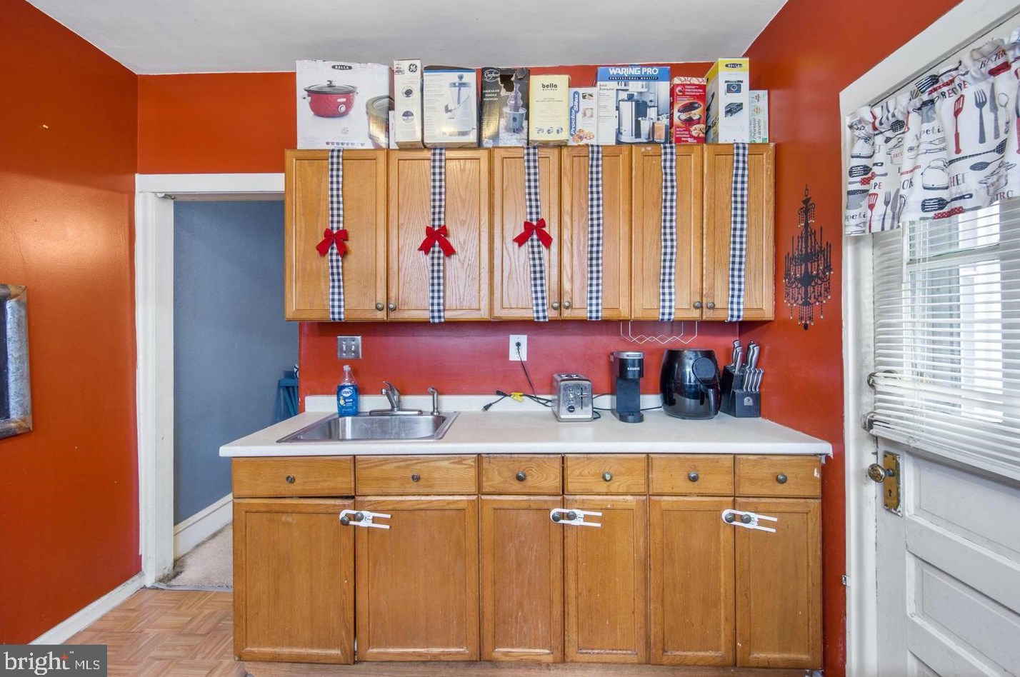 1141 Sanger St, Philadelphia PA 19124-1131 exterior