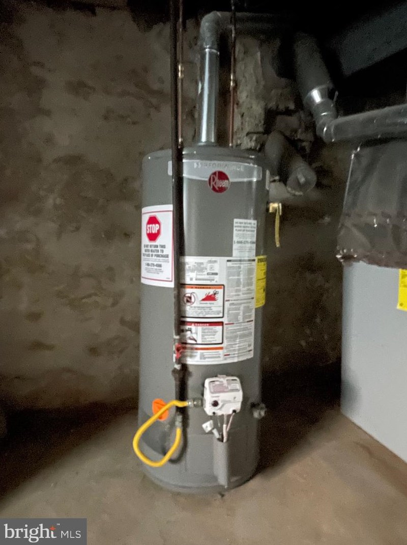 2094 Albright St, Philadelphia PA 19134-2101 exterior