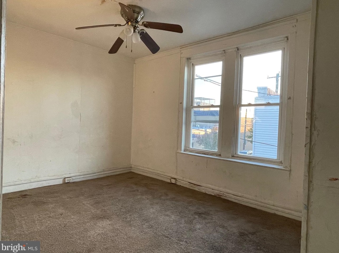 2094 Albright St, Philadelphia PA 19134-2101 exterior