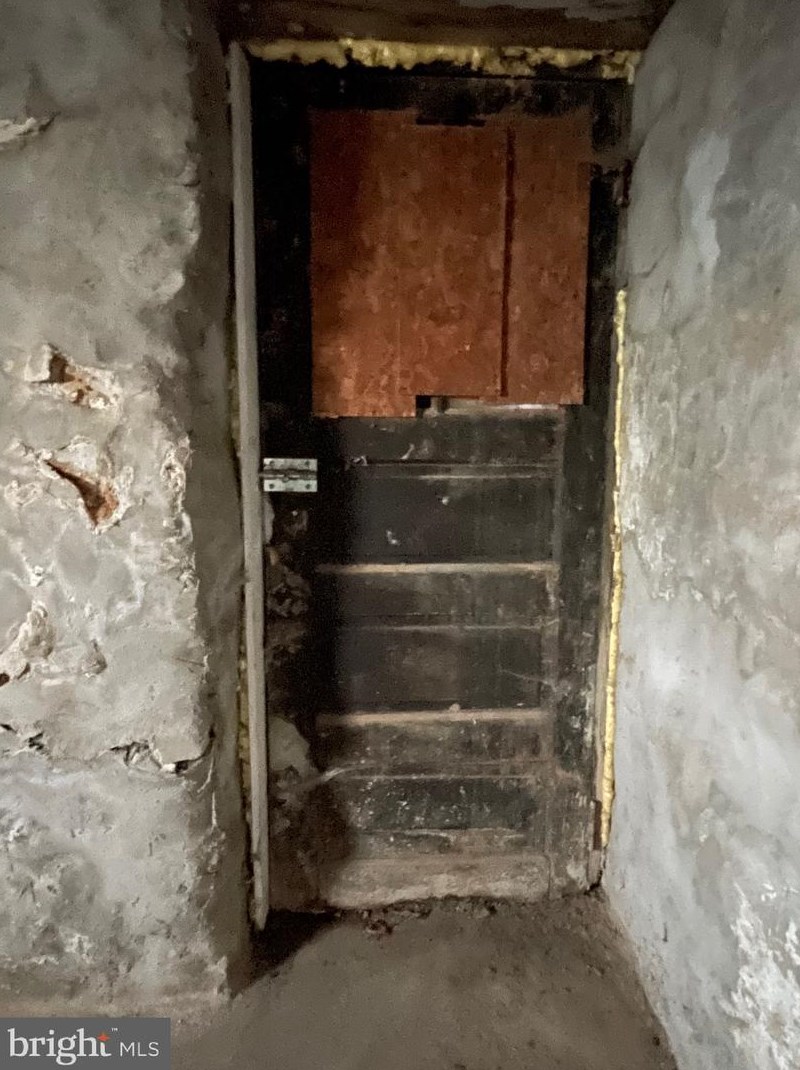 2094 Albright St, Philadelphia PA 19134-2101 exterior