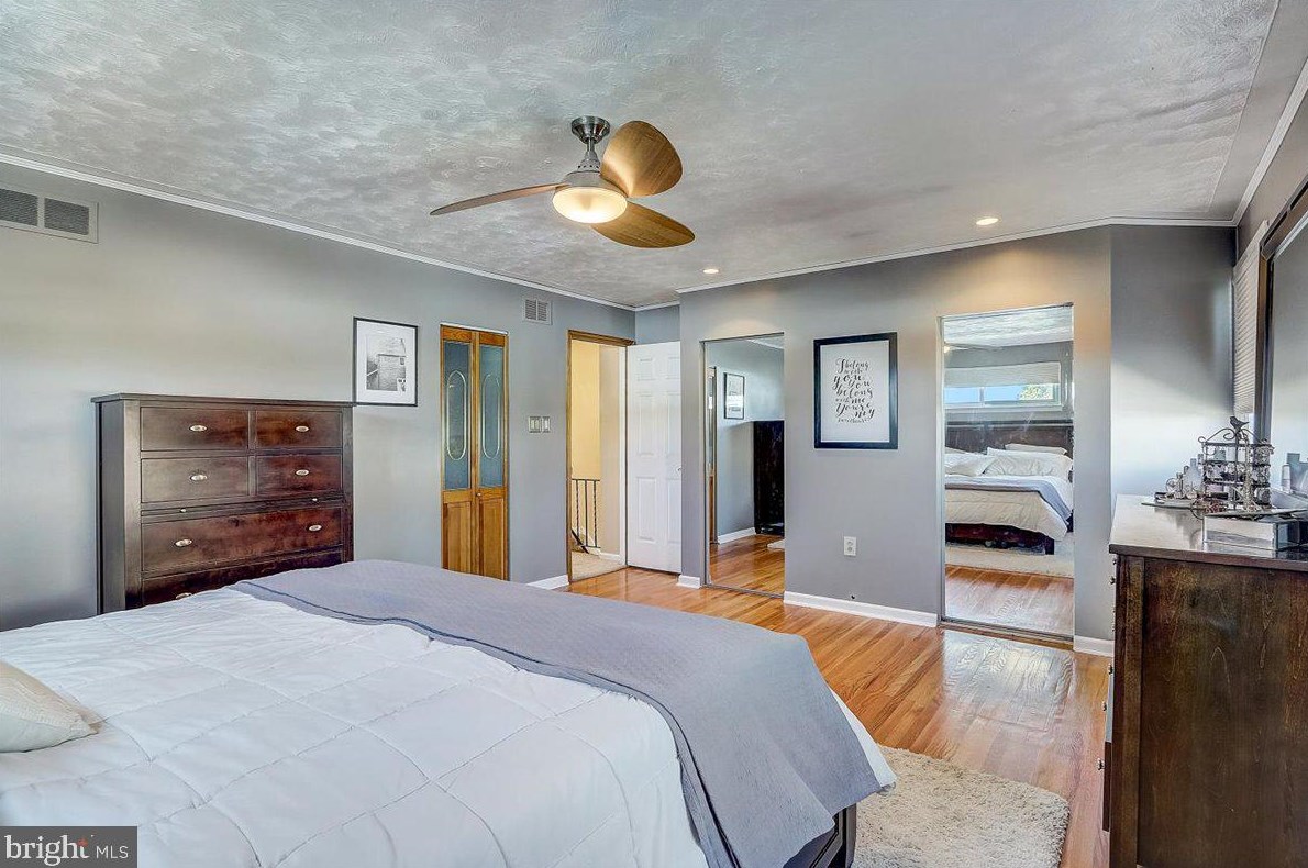 3364 Kayford Cir, Philadelphia PA 19114-1602 exterior