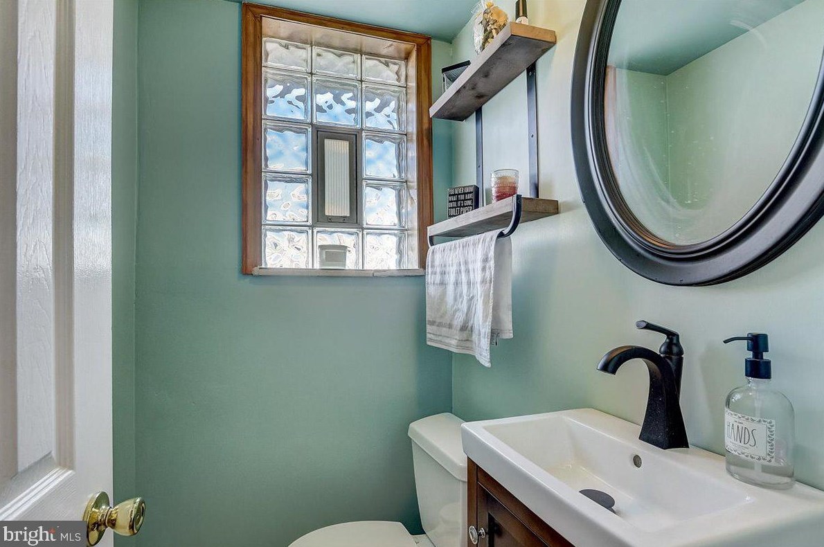 3364 Kayford Cir, Philadelphia PA 19114-1602 exterior