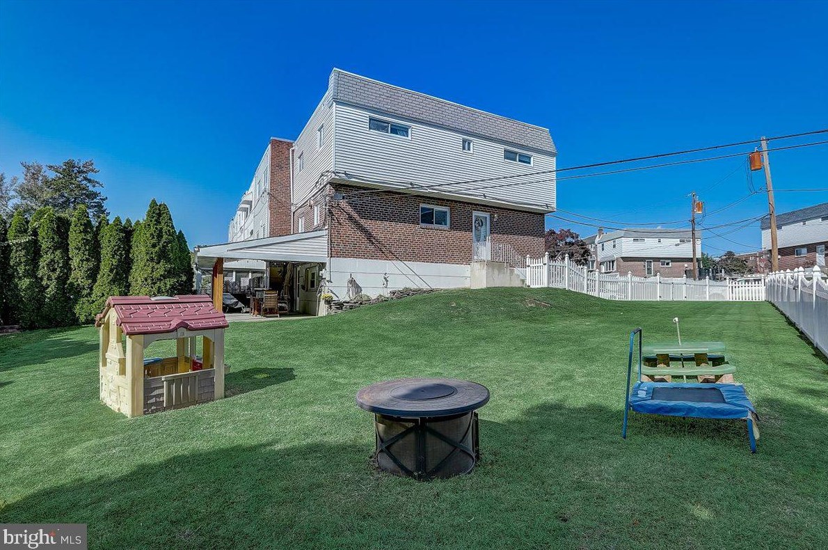 3364 Kayford Cir, Philadelphia PA 19114-1602 exterior