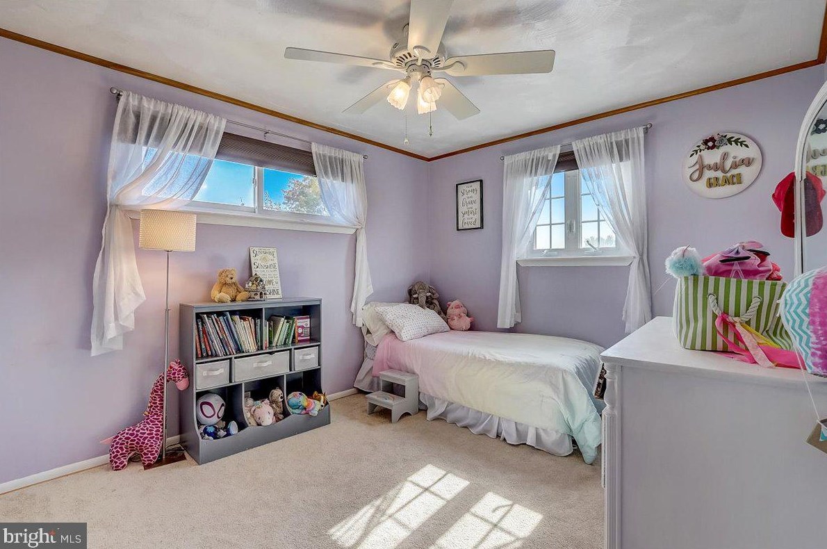 3364 Kayford Cir, Philadelphia PA 19114-1602 exterior