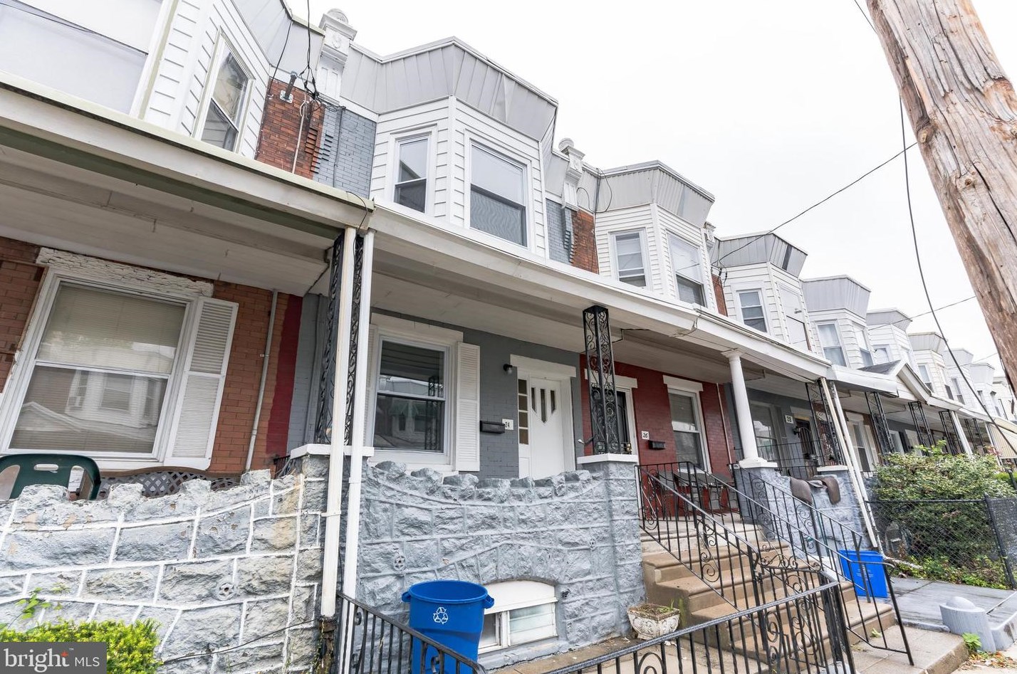 24 Robinson St, Philadelphia PA  19139-2310 exterior