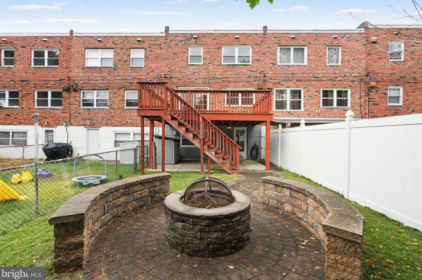 12541 Ramer Rd, Philadelphia PA 19154-1901 exterior