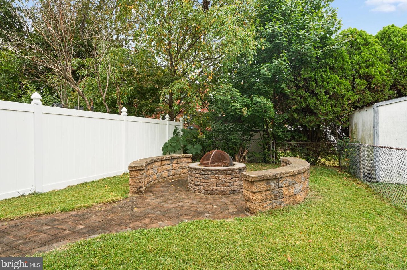 12541 Ramer Rd, Philadelphia PA 19154-1901 exterior