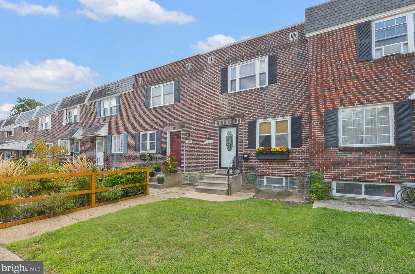 3580 Cresson St, Philadelphia PA 19127-1717 exterior