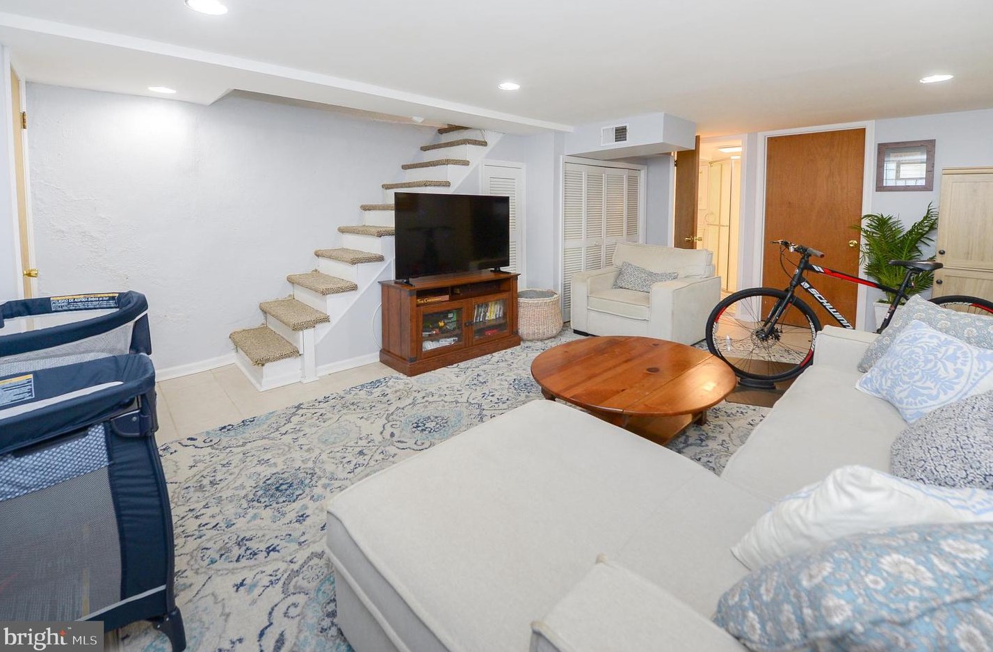 3580 Cresson St, Philadelphia PA 19127-1717 exterior