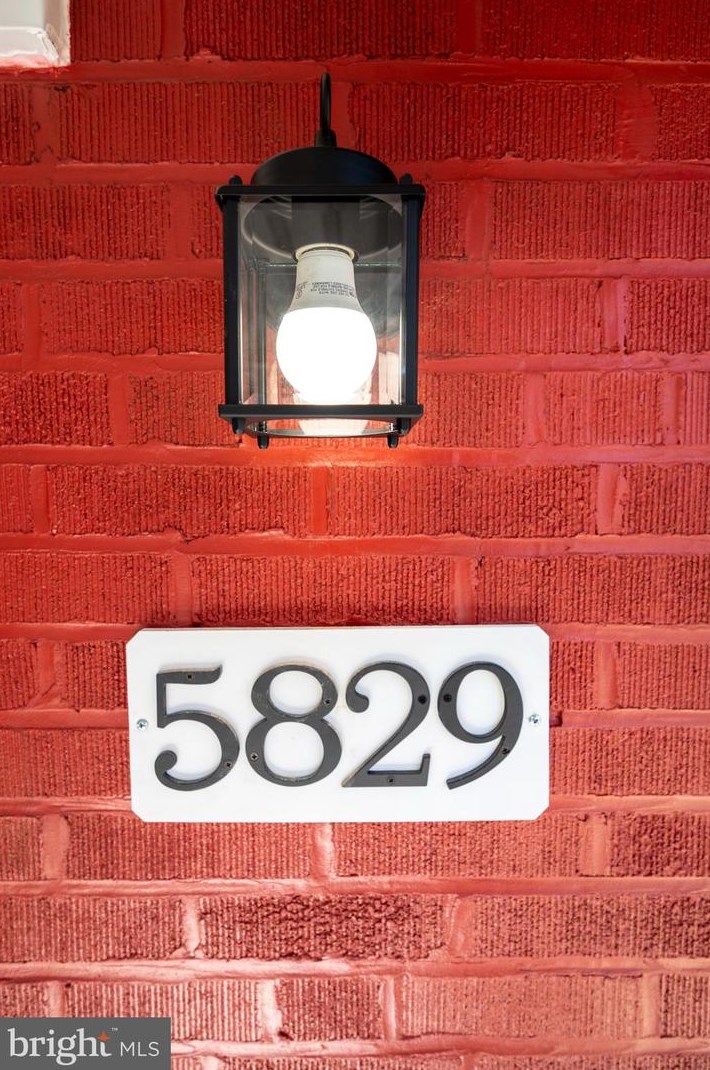 5829 Woodcrest Ave, Philadelphia PA  19131-2214 exterior