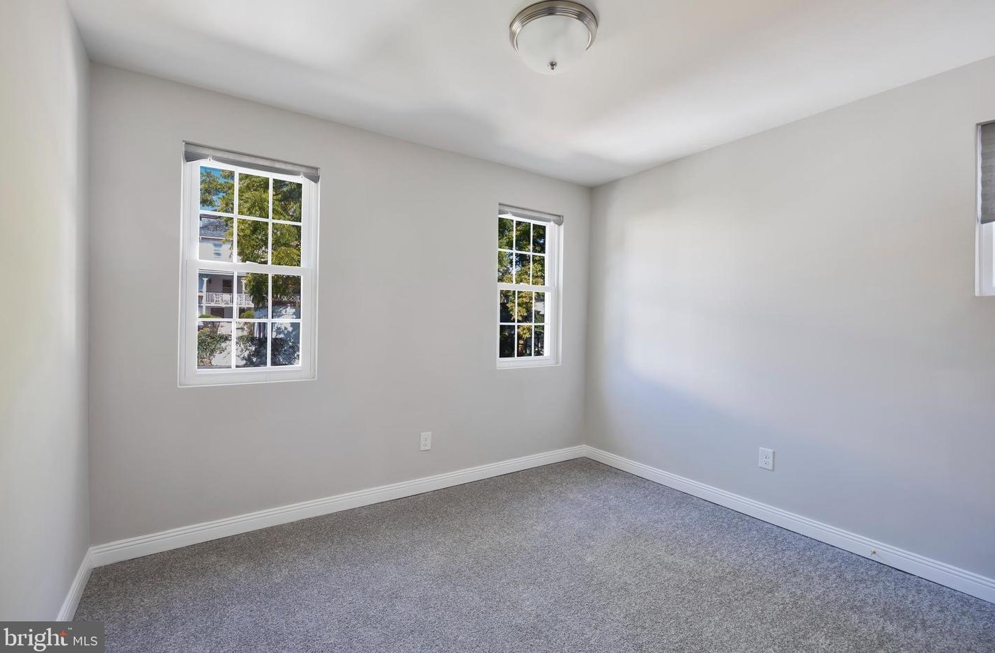 5829 Woodcrest Ave, Philadelphia PA  19131-2214 exterior