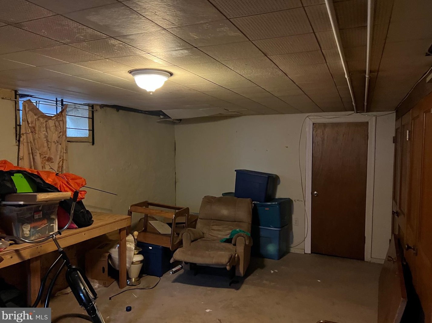 409 Passmore St, Philadelphia PA 19111-5225 exterior