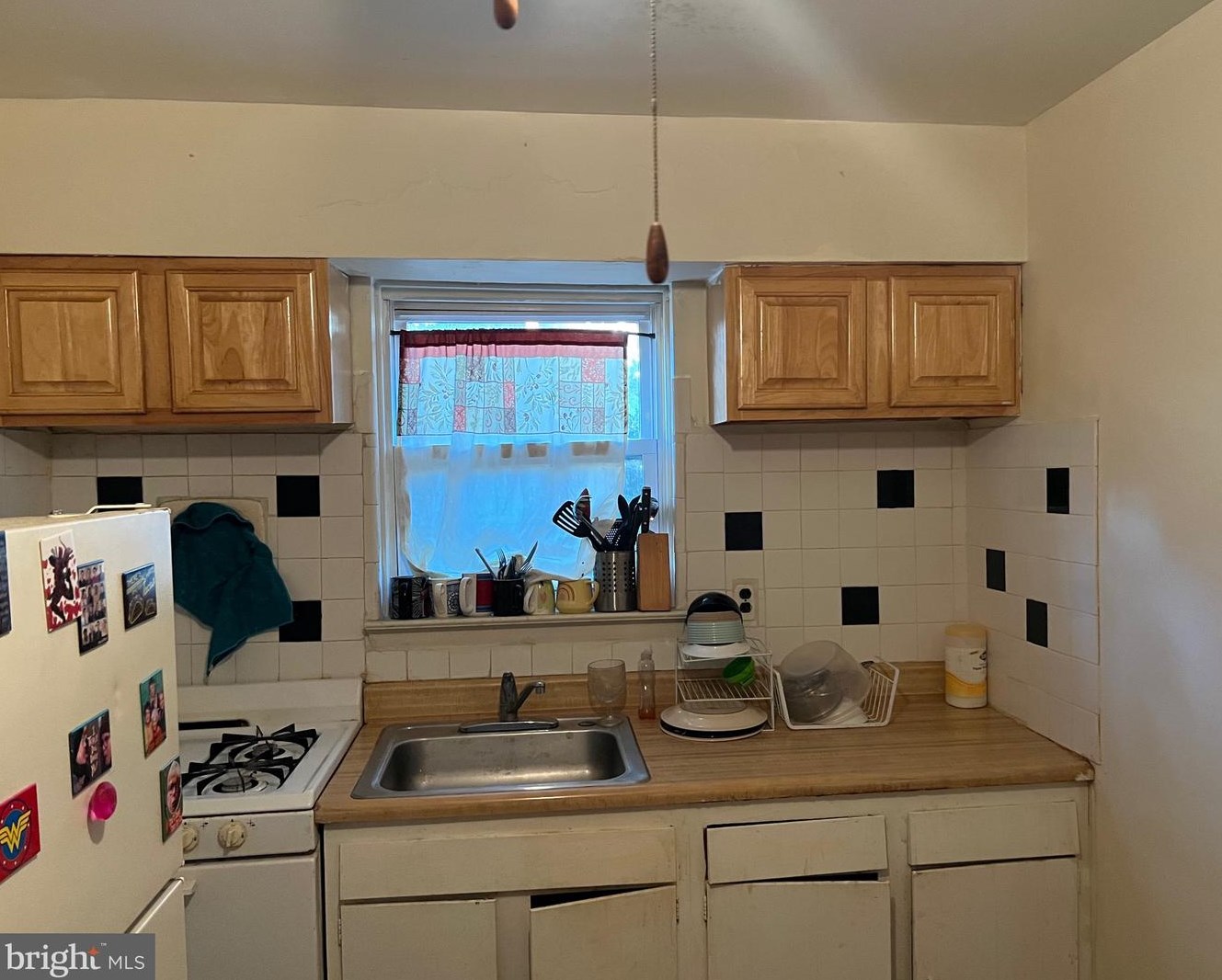 409 Passmore St, Philadelphia PA 19111-5225 exterior