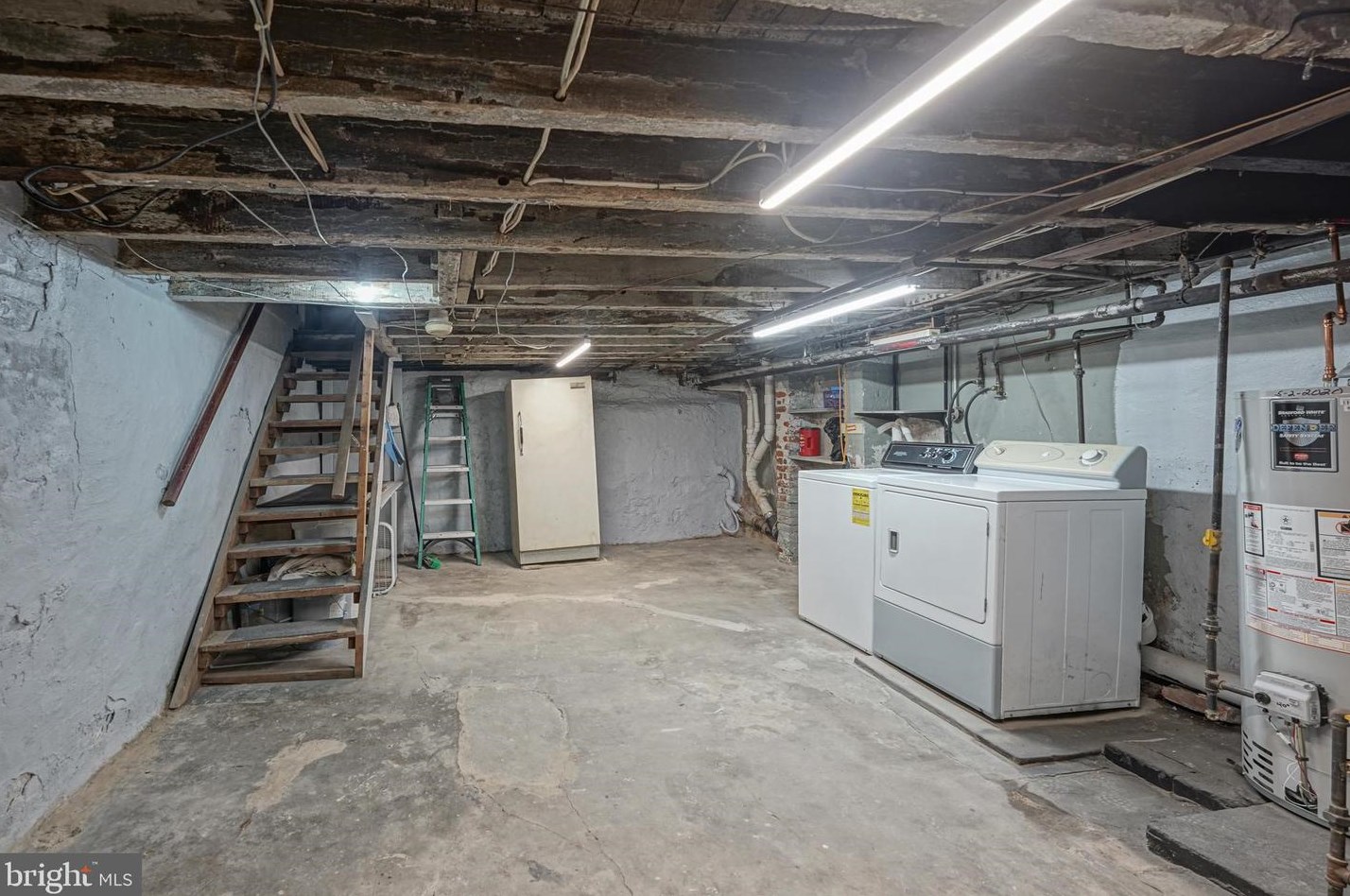 205 Wilder St, Philadelphia PA  19147-6021 exterior