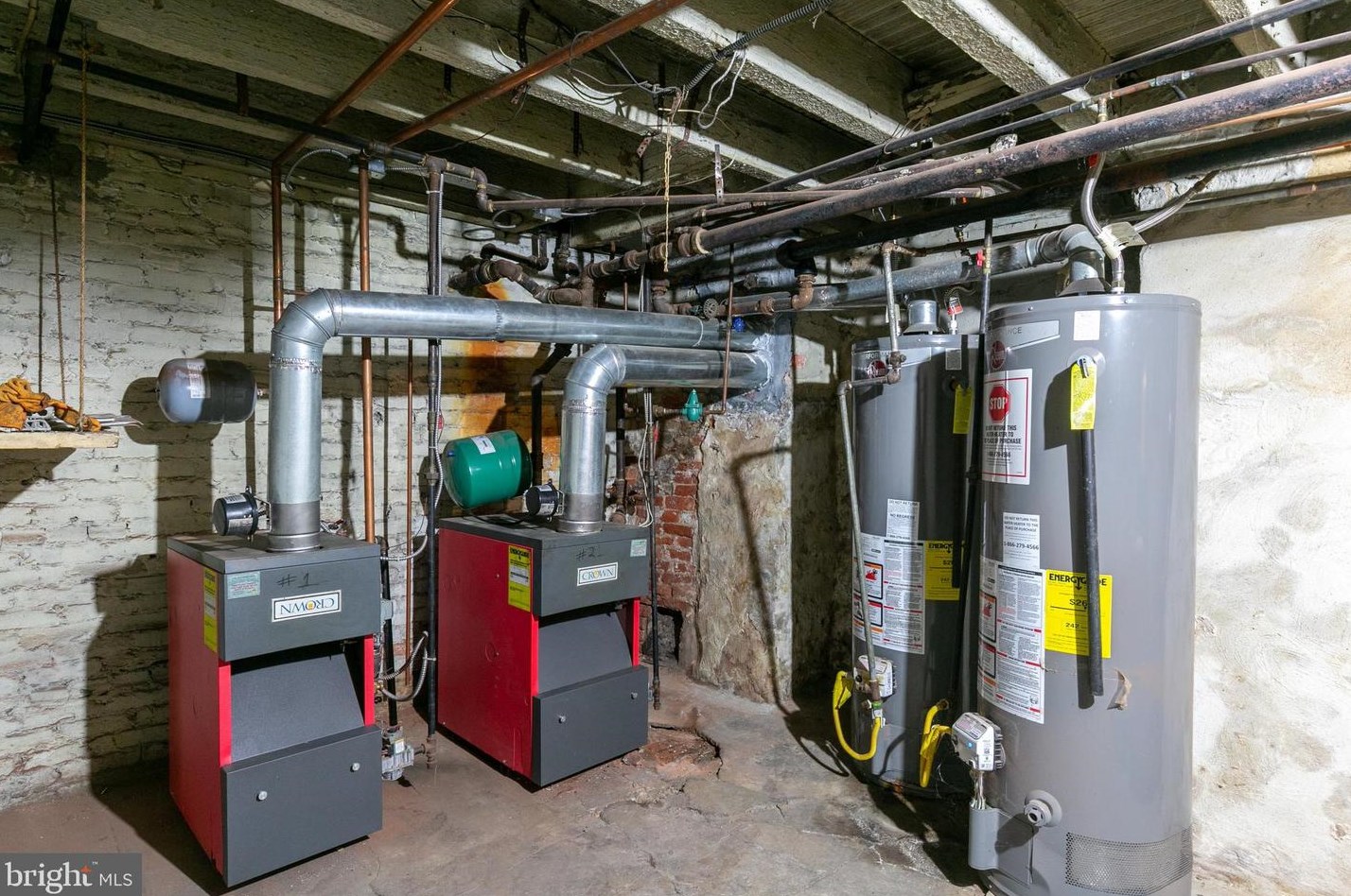 230 46 St, Philadelphia PA 19139-2808 exterior