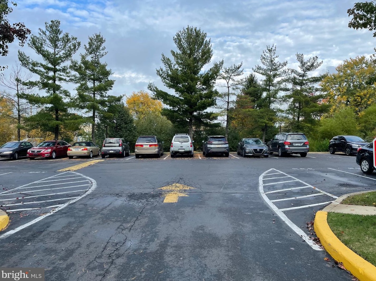 130 Benjamin Ct, Philadelphia PA 19114-3231 exterior