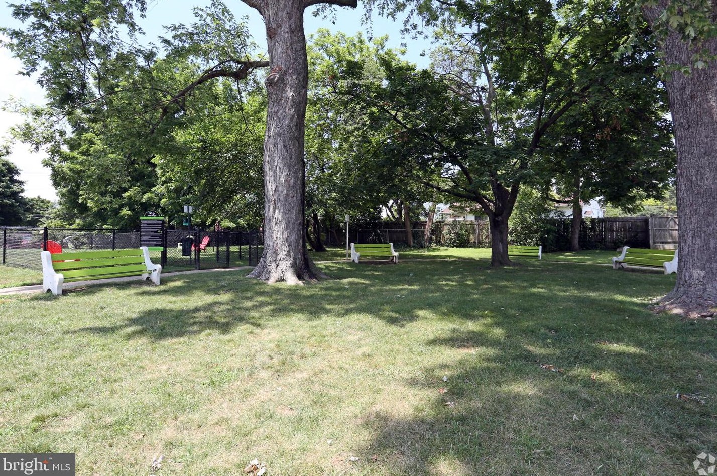 7949 Ridge Ave, Philadelphia PA  19128-3012 exterior