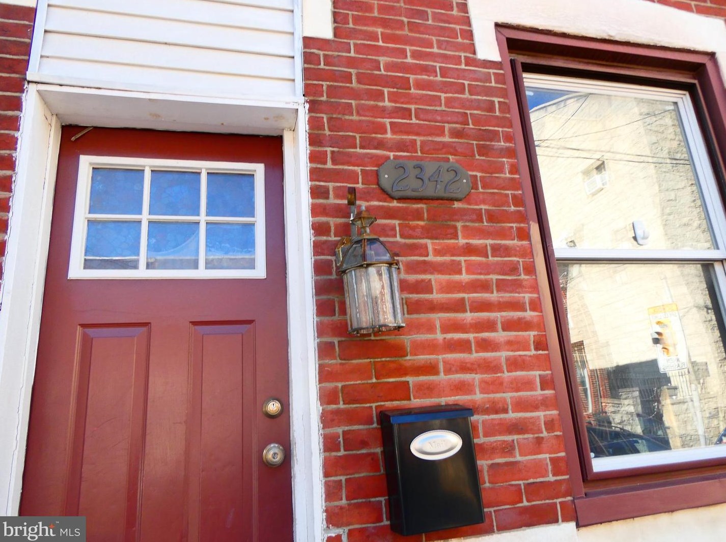 2342 Albert St, Philadelphia PA  19125-2330 exterior
