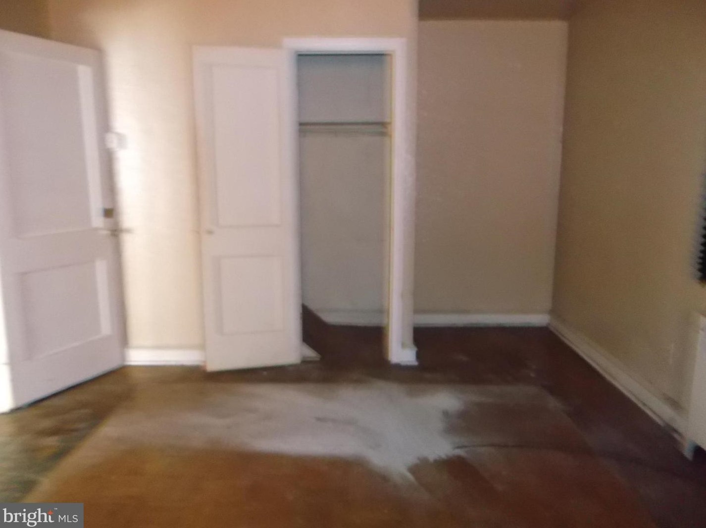 1501 Walnut Ln, Philadelphia PA 19144-3204 exterior