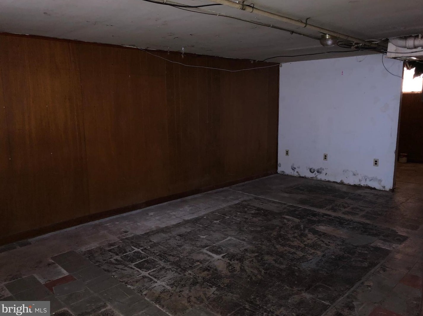 1816 Sanger St, Philadelphia PA 19124-1228 exterior