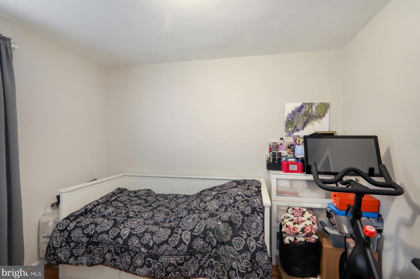 528 Wartman St, Philadelphia PA  19128-3237 exterior