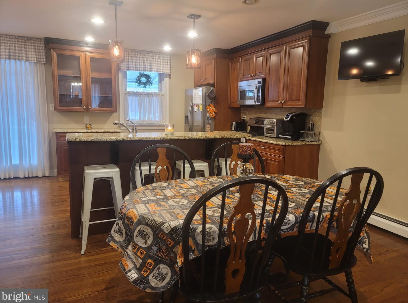 12044 Covert Rd, Philadelphia PA 19154-2707 exterior