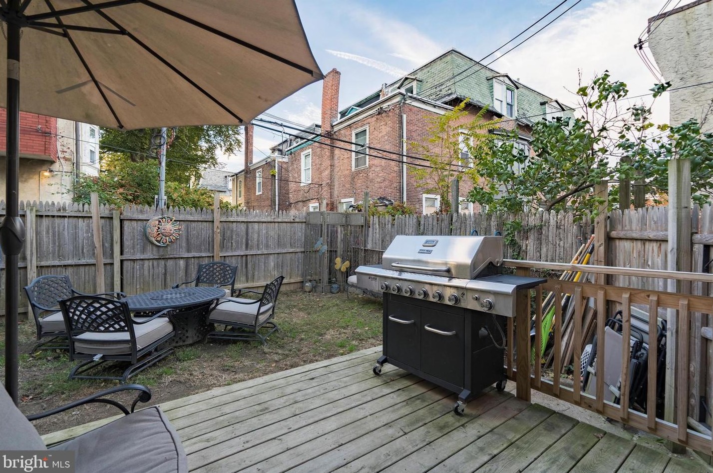 109 Washington Ln, Philadelphia PA 19138-1059 exterior