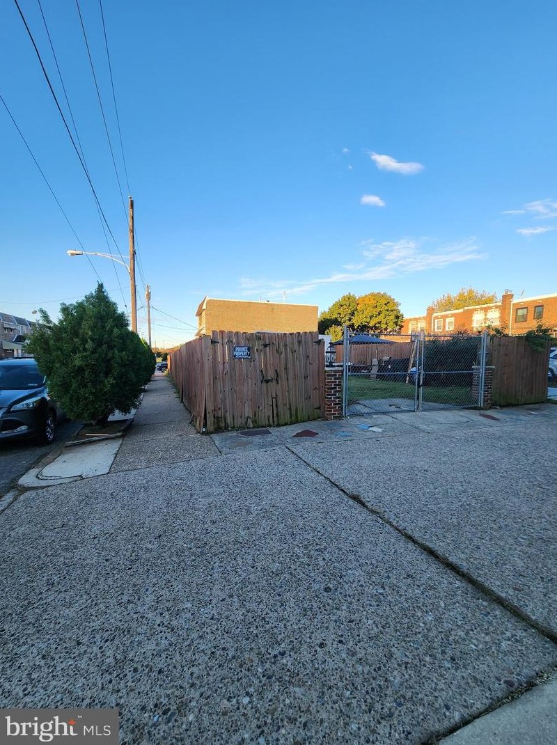 4742 Levick St, Philadelphia PA  19135-3343 exterior