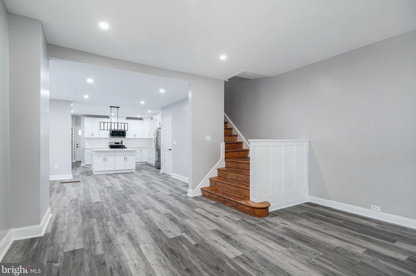 6138 Morton St, Philadelphia PA  19144-1043 exterior