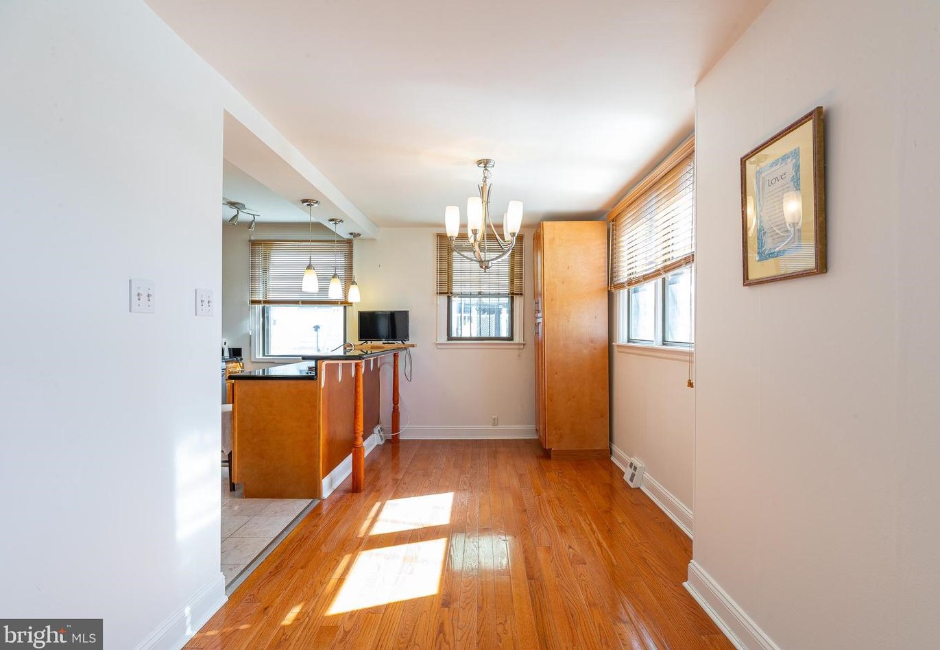 2845 7th St, Philadelphia PA  19148-5020 exterior