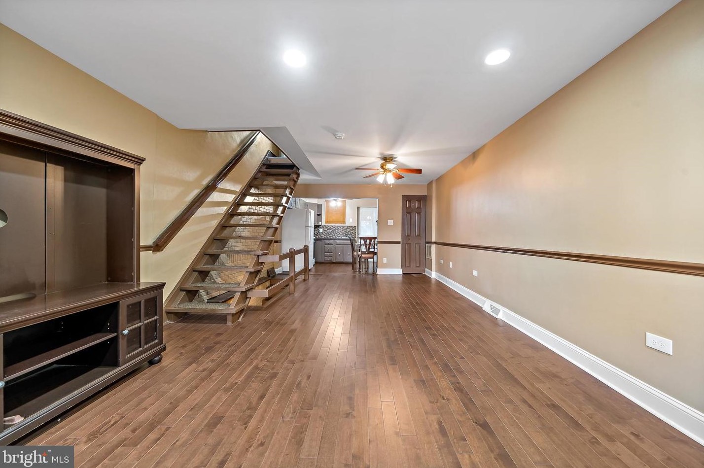 2539 Mildred St, Philadelphia PA  19148-4512 exterior