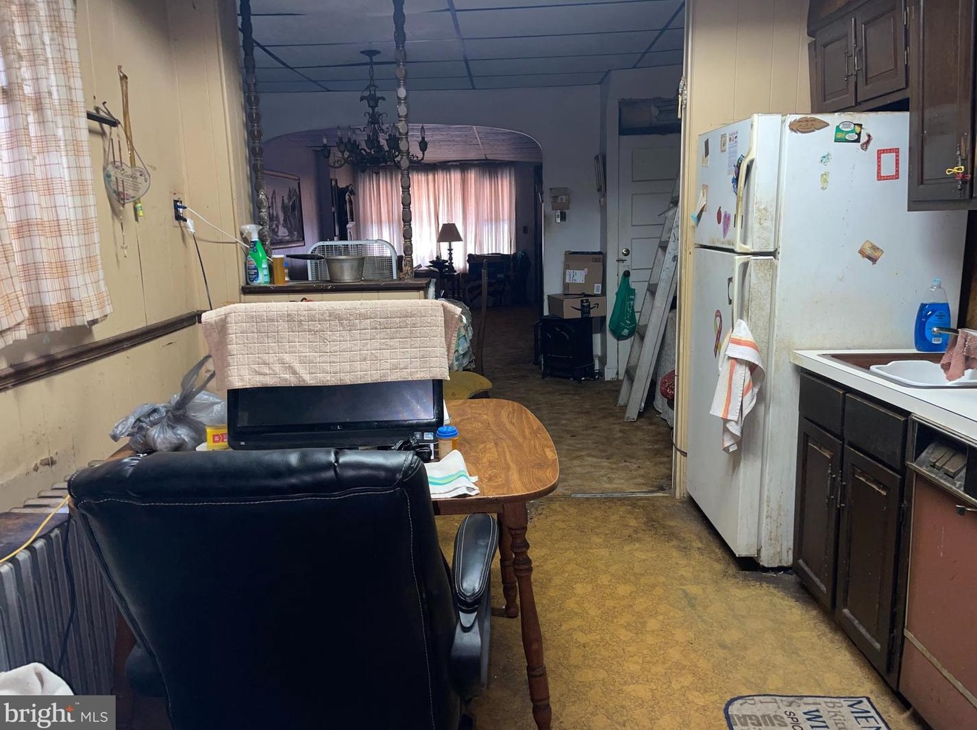 6242 Dickens Ave, Philadelphia PA 19142-3107 exterior