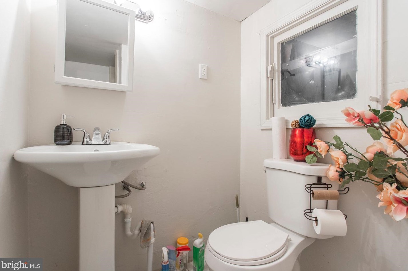 2654 73 St, Philadelphia PA 19153-2214 exterior