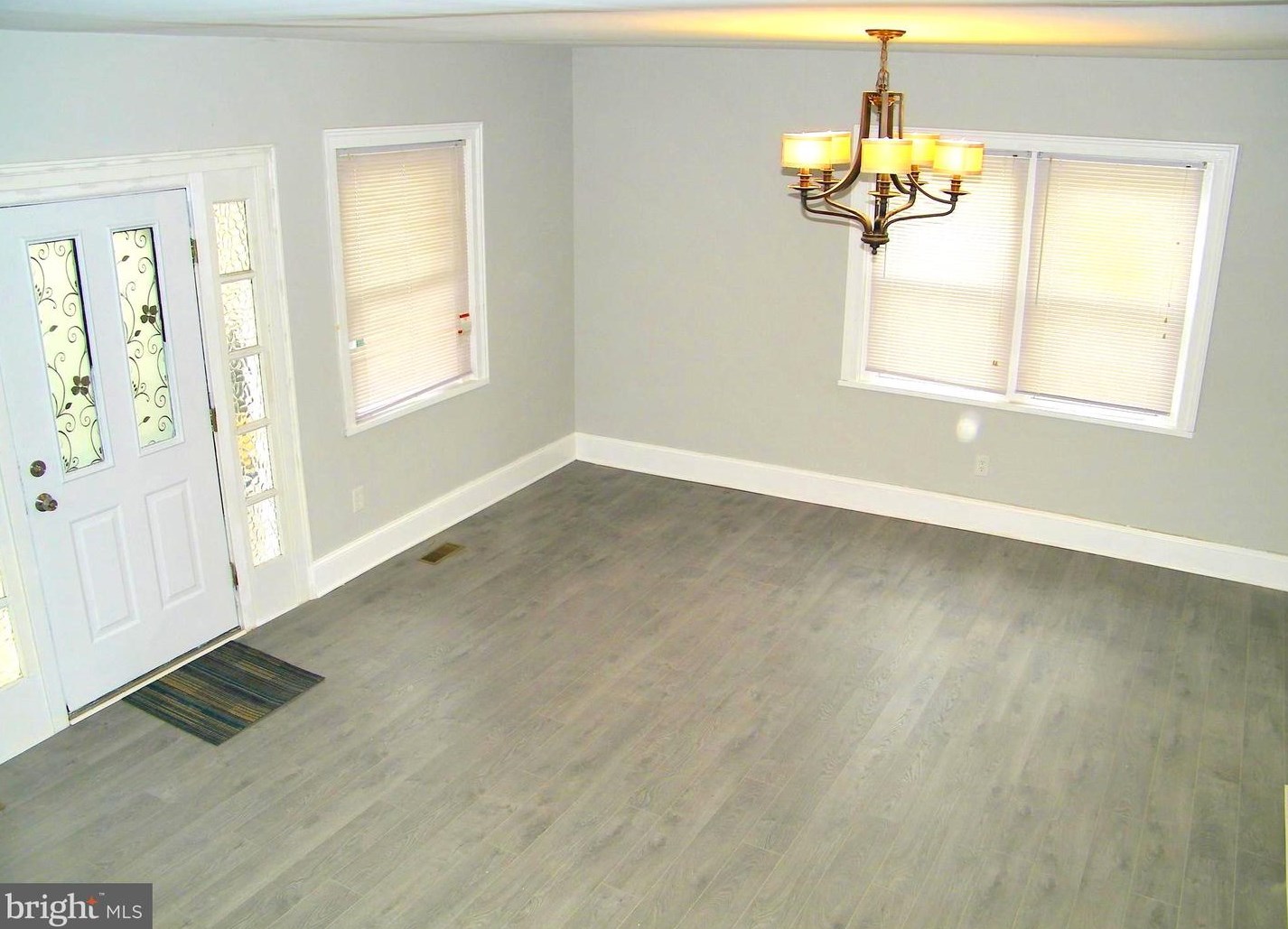 550 Selma St, Philadelphia PA  19116-2822 exterior