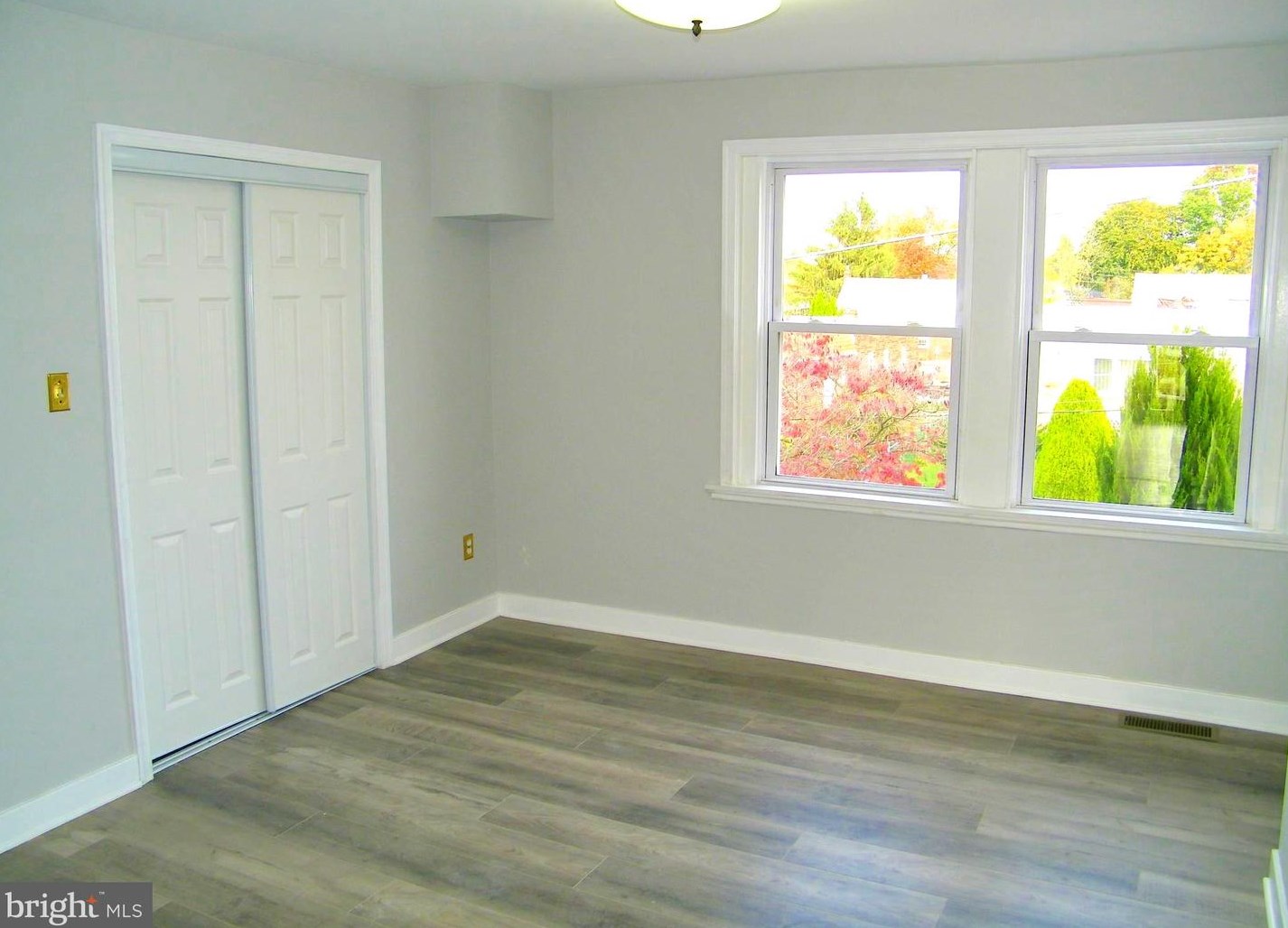 550 Selma St, Philadelphia PA  19116-2822 exterior