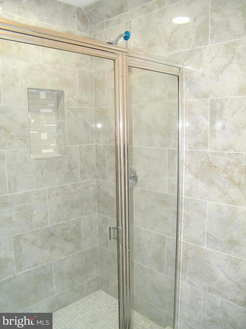 550 Selma St, Philadelphia PA  19116-2822 exterior