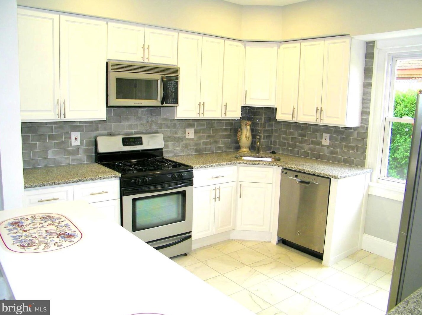 550 Selma St, Philadelphia PA  19116-2822 exterior