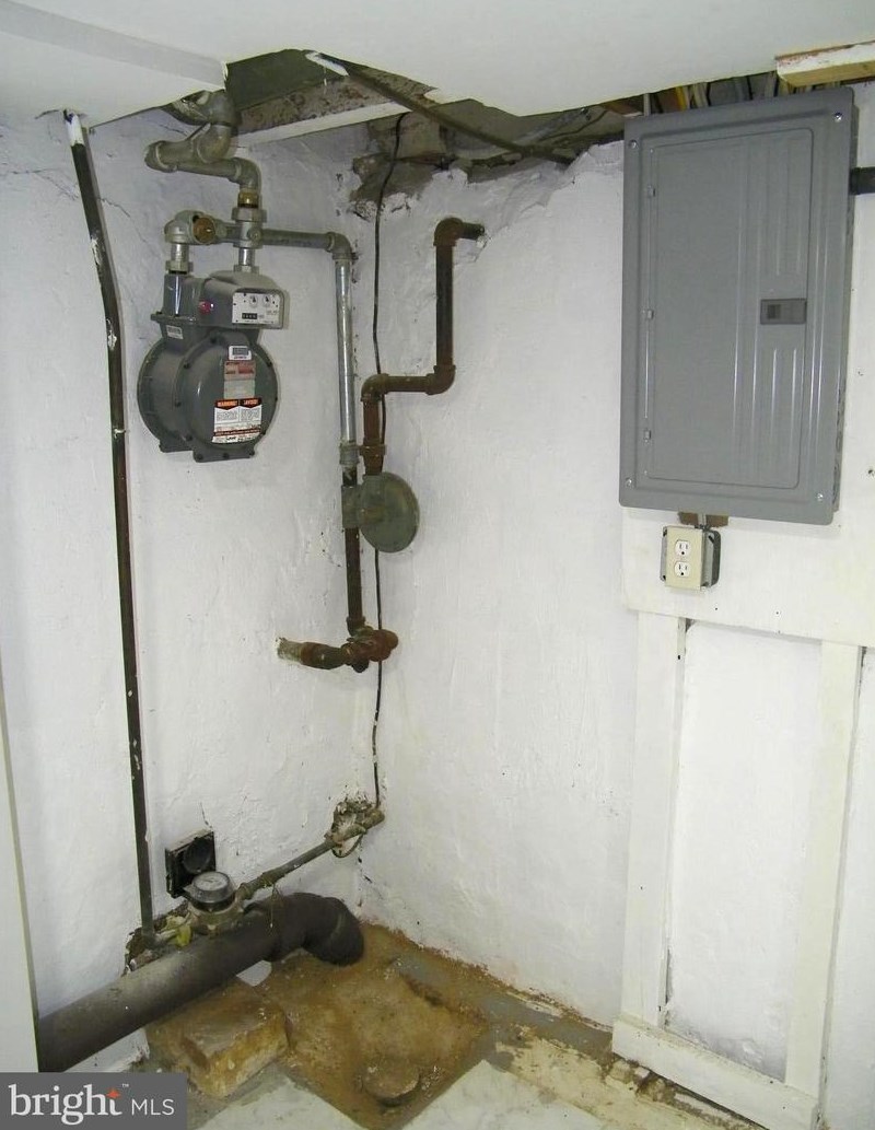 550 Selma St, Philadelphia PA  19116-2822 exterior